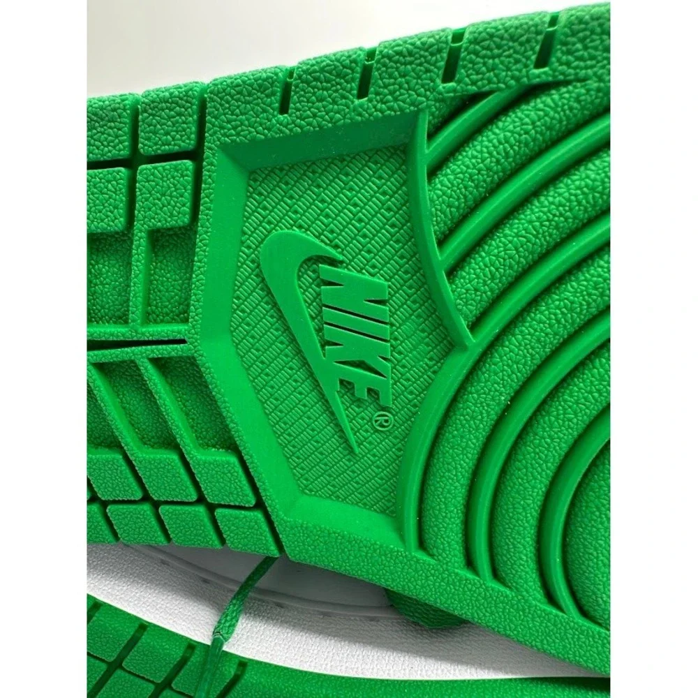 Nike‎ Air Jordan 1 Retro High OG Lucky Green Black White DZ5485-031 Mens Shoes
